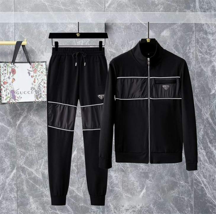 Picture of Prada Sweater Suits _SKUPradaM-4XL12yn0142093